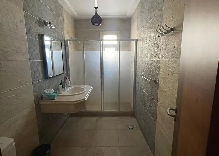 Apartment Ground Floor With Private Garden